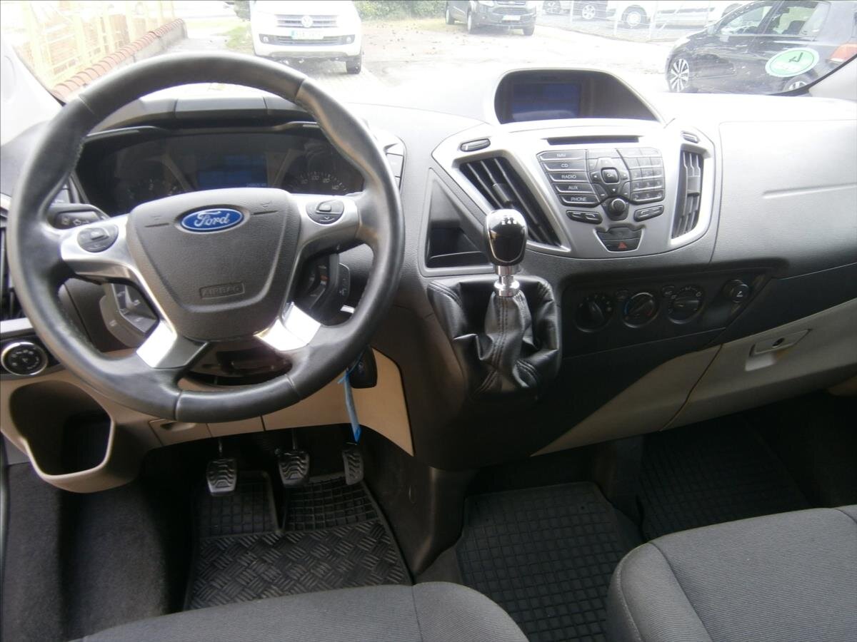 Ford Tourneo Custom