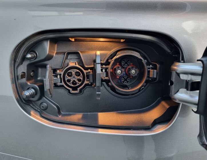 Mitsubishi Outlander 24