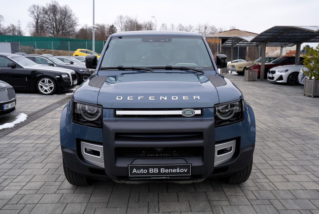 Land Rover Defender SUV 3,0 l 294 kw