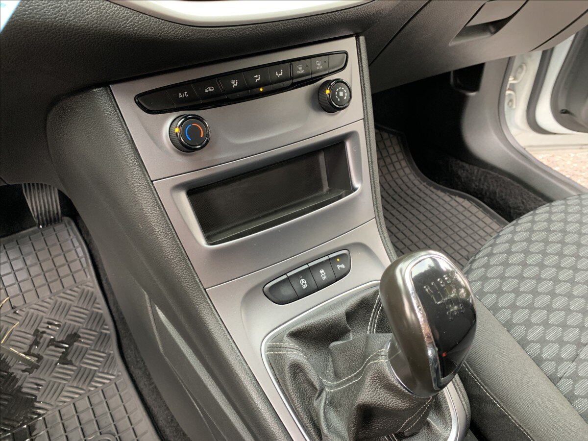 Opel Astra Hatchback 1,5 l 77 kw