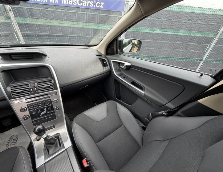 Volvo XC60 SUV / Terénní 2,4 l 165 kw