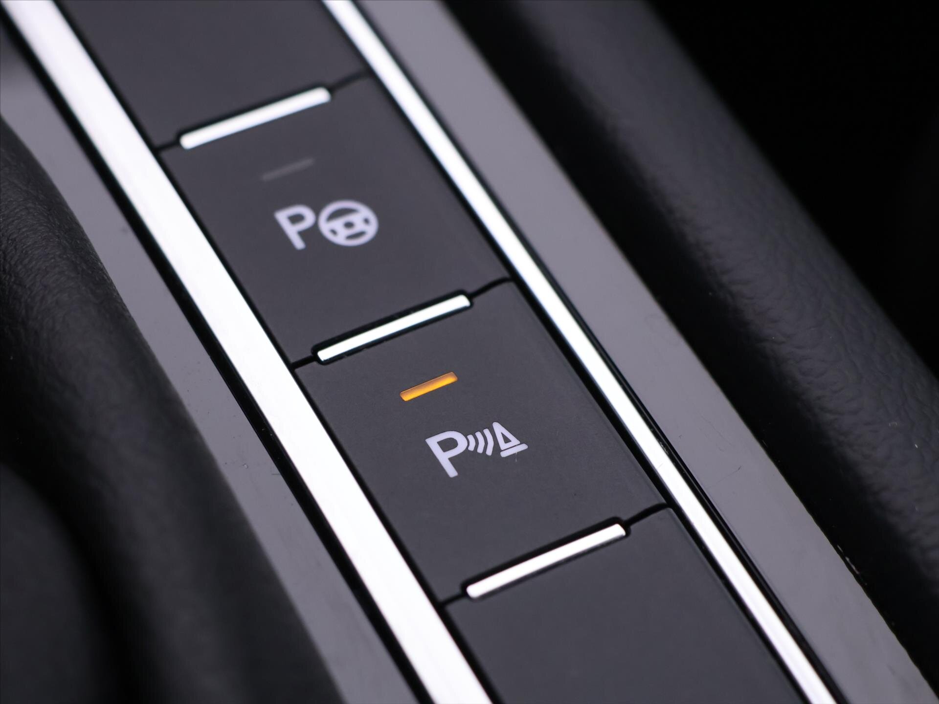 Volkswagen Passat Kombi 2,0 l 147 kw