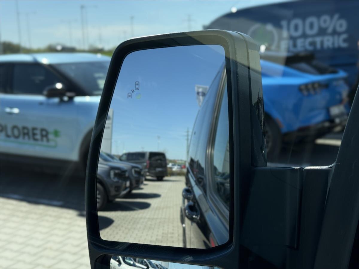 Ford Tourneo Custom MPV 2,0 l 136 kw