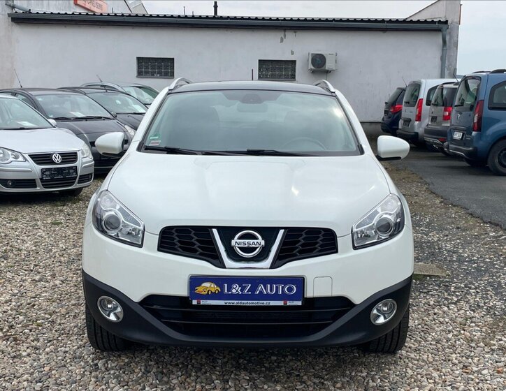 Nissan Qashqai SUV / Terénní 2,0 l 104 kw