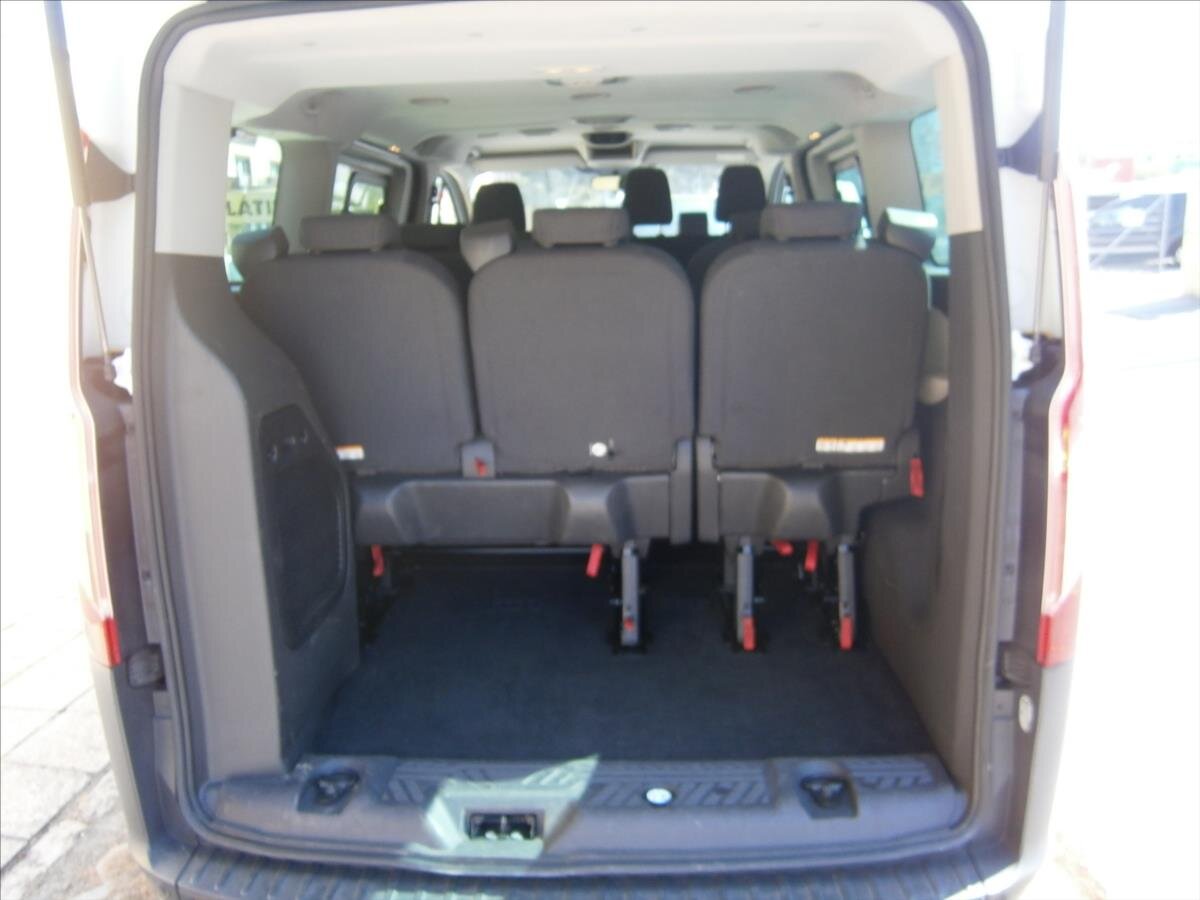 Ford Tourneo Custom Kombi 2,2 l 92 kw