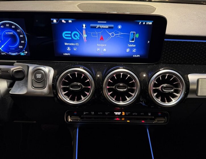 Mercedes-Benz EQB 15