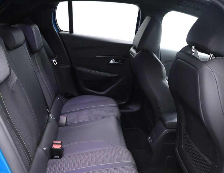 Peugeot 208 Hatchback 1,2 l 74 kw