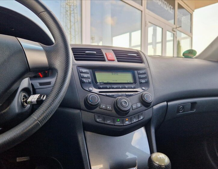 Honda Accord Sedan / Limuzína 2,0 l 114 kw