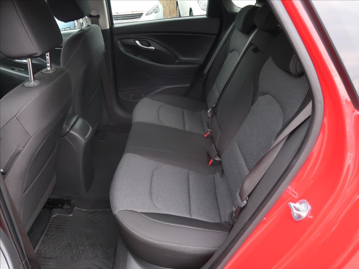 Hyundai i30 Hatchback 998,0 88 kw