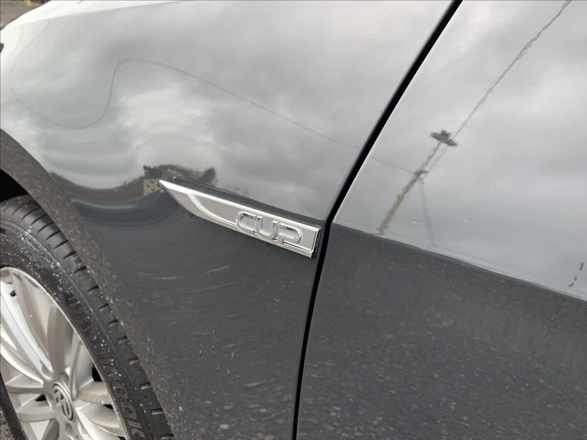 Volkswagen Golf Hatchback 1,2 l 81 kw