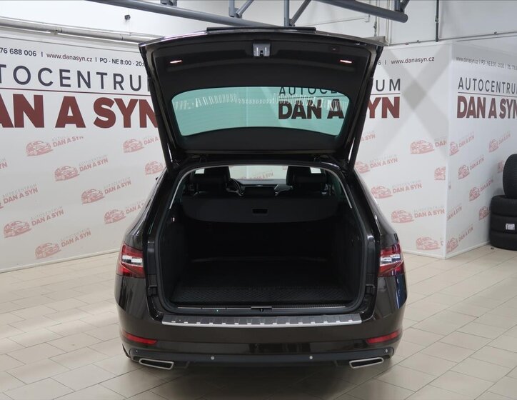 Škoda Superb Kombi 2,0 l 140 kw