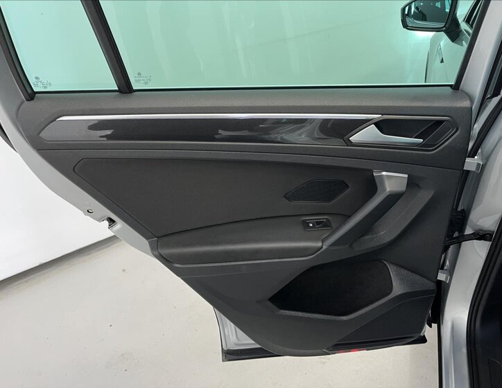 Volkswagen Tiguan SUV 1,5 l 110 kw