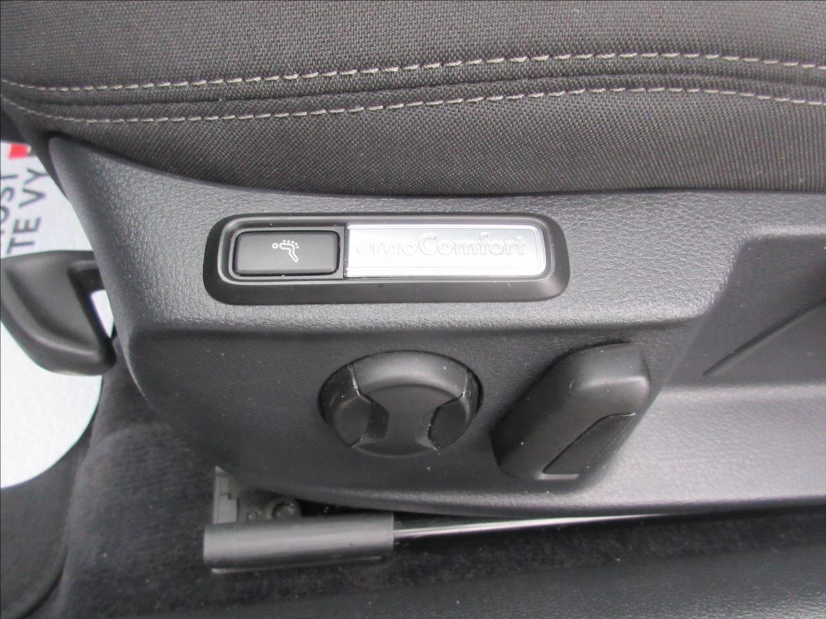 Volkswagen Passat Kombi 2,0 l 110 kw