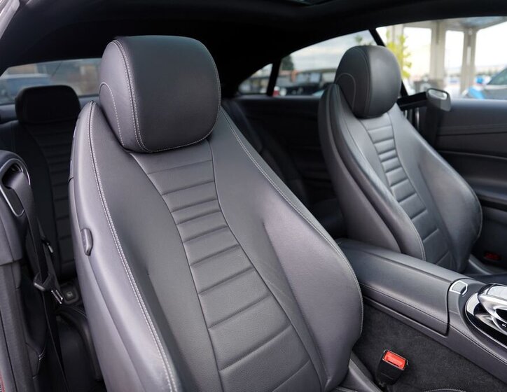 Mercedes-Benz Třídy E 27