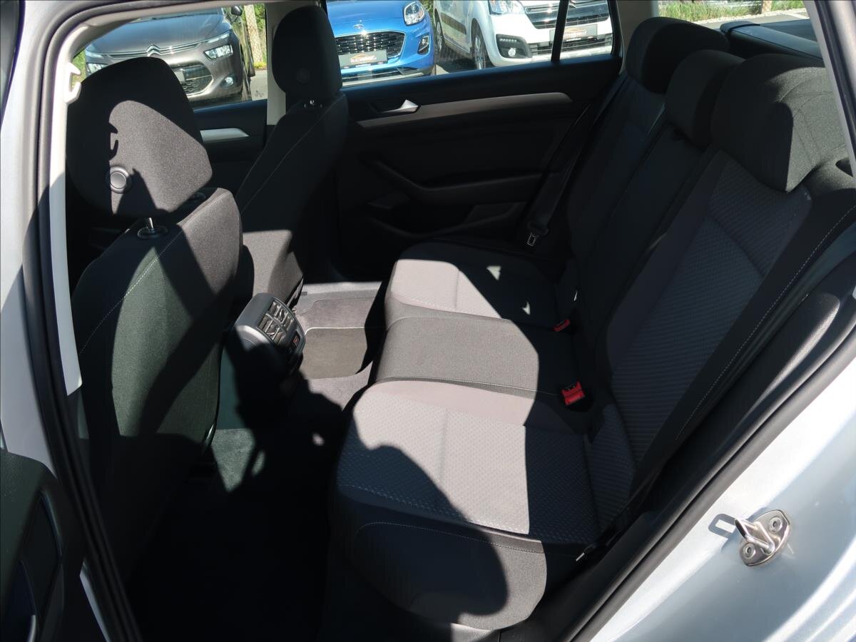 Volkswagen Passat Kombi 2,0 l 110 kw