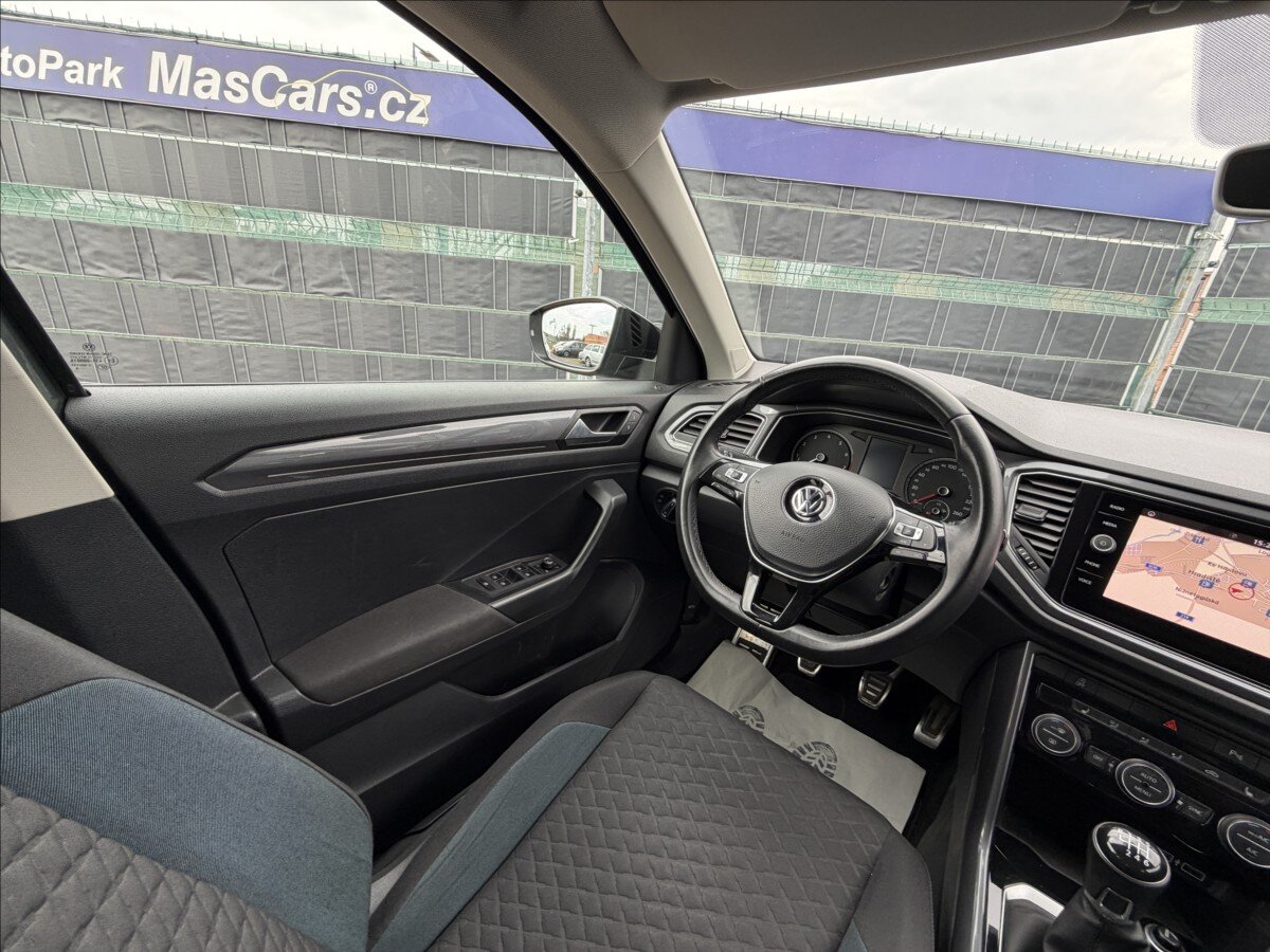 Volkswagen T-Roc SUV / Terénní 999,0 85 kw