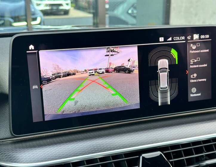 BMW Řada 5 Kombi 3,0 l 245 kw