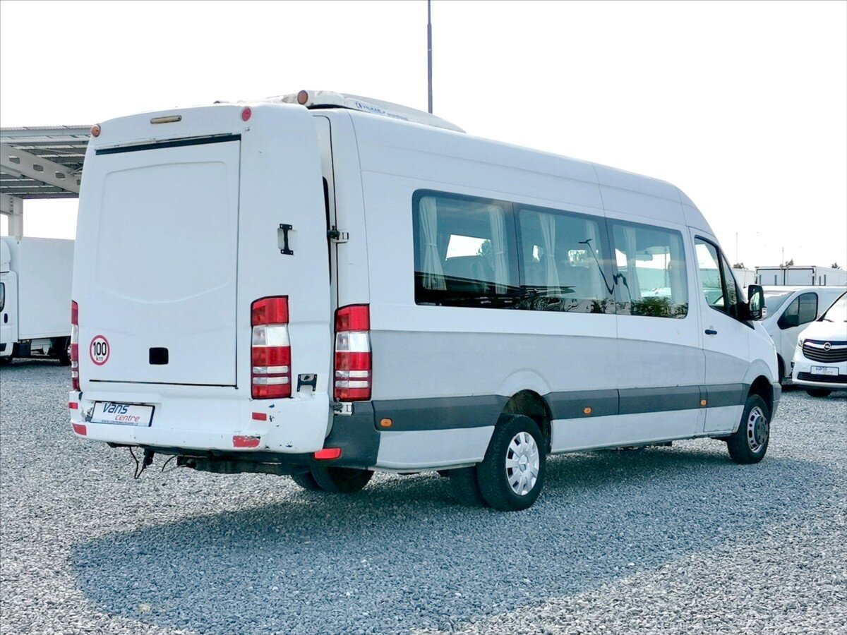 Mercedes-Benz Ostatní Ostatní 2,1 l 120 kw