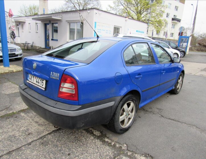 Škoda Octavia Sedan / Limuzína 1,9 l 66 kw