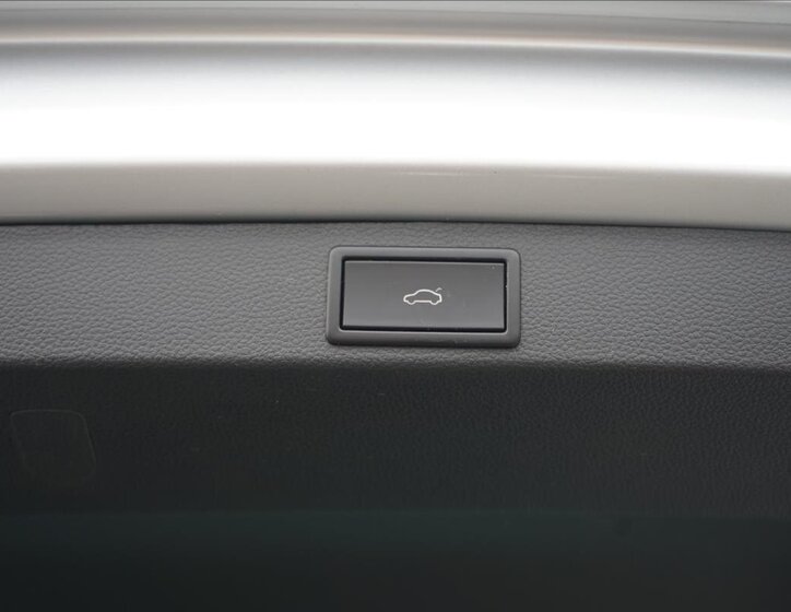 Škoda Karoq SUV 1,5 l 110 kw