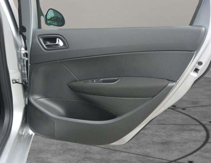 Peugeot 308 Kombi 2,0 l 110 kw