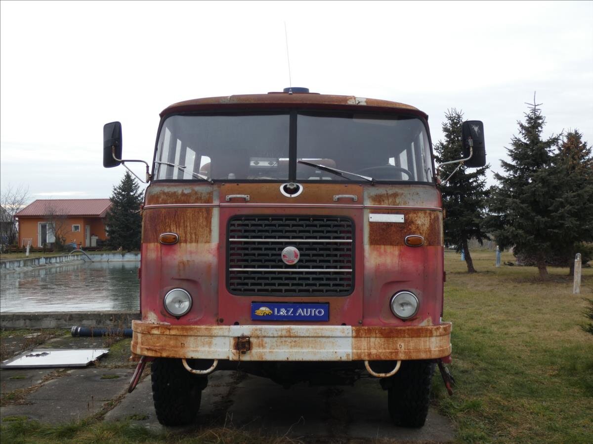 Ostatní Ostatní Ostatní 11,8 l 117 kw