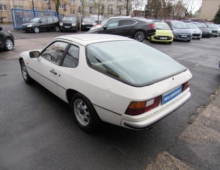 Porsche 924 Kupé 2,0 l 92 kw