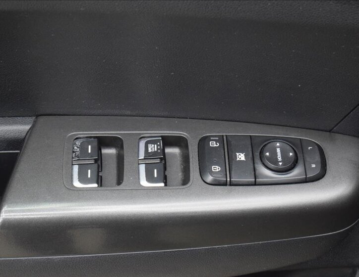 KIA Sportage SUV 1,7 l 104 kw