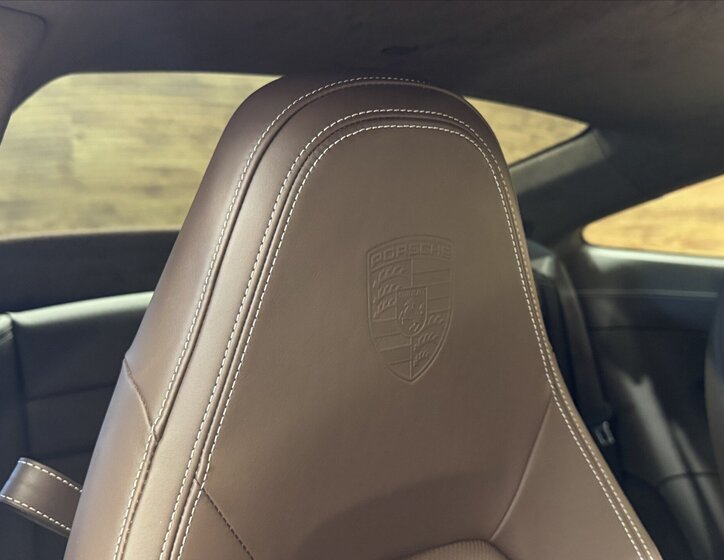 Porsche 911 Kupé 3,0 l 331 kw