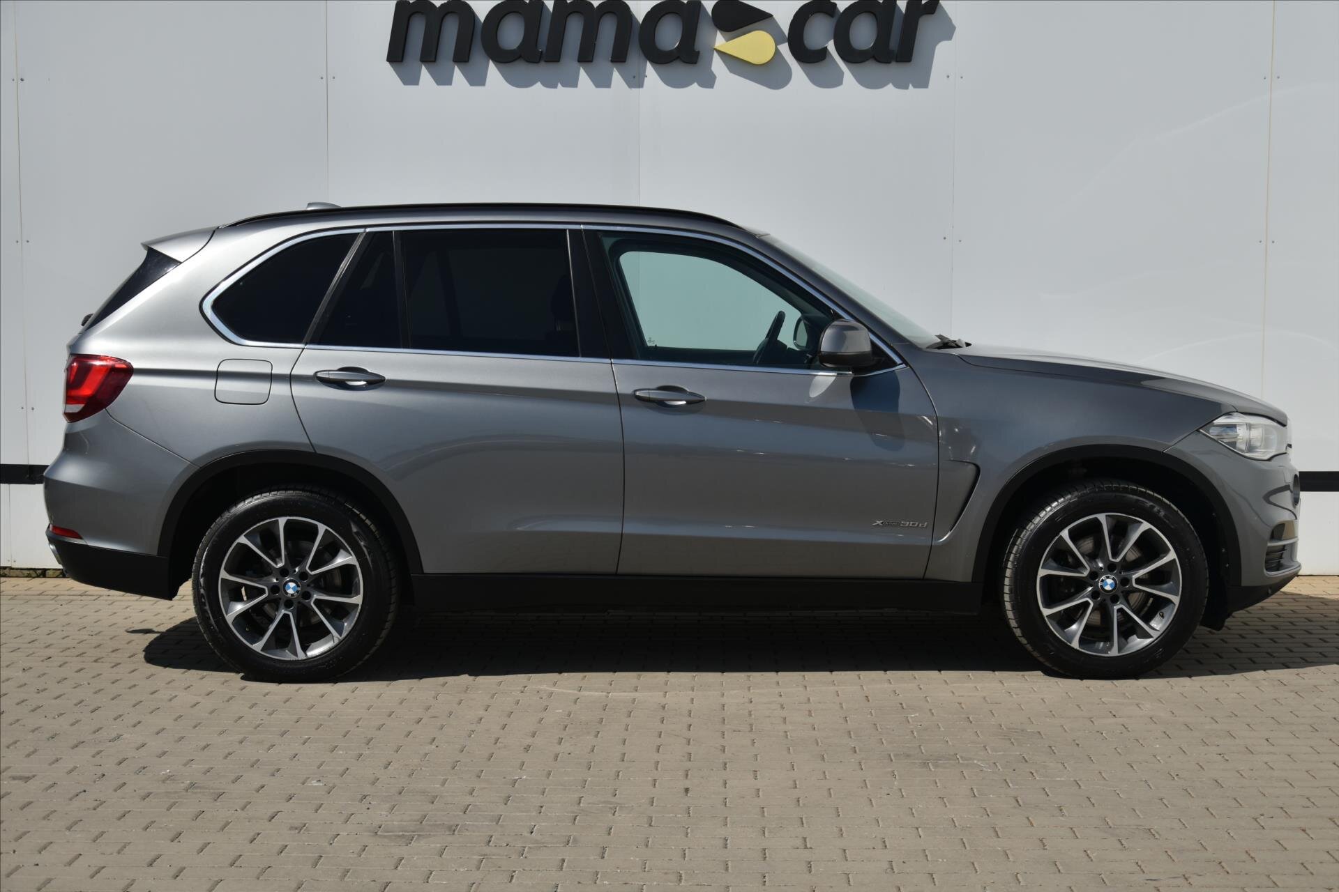BMW X5 SUV / Terénní 3,0 l 204 kw