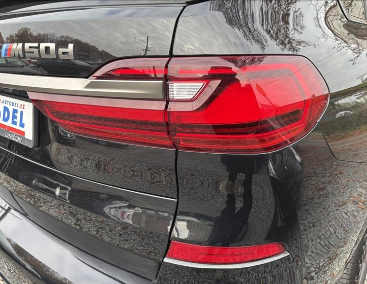 BMW X7 SUV 3,0 l 294 kw