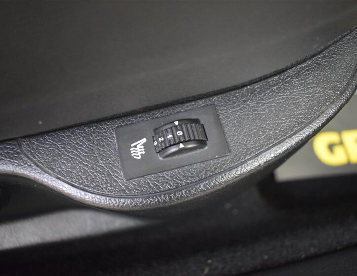 Peugeot 207 Kabriolet 1,6 l 88 kw