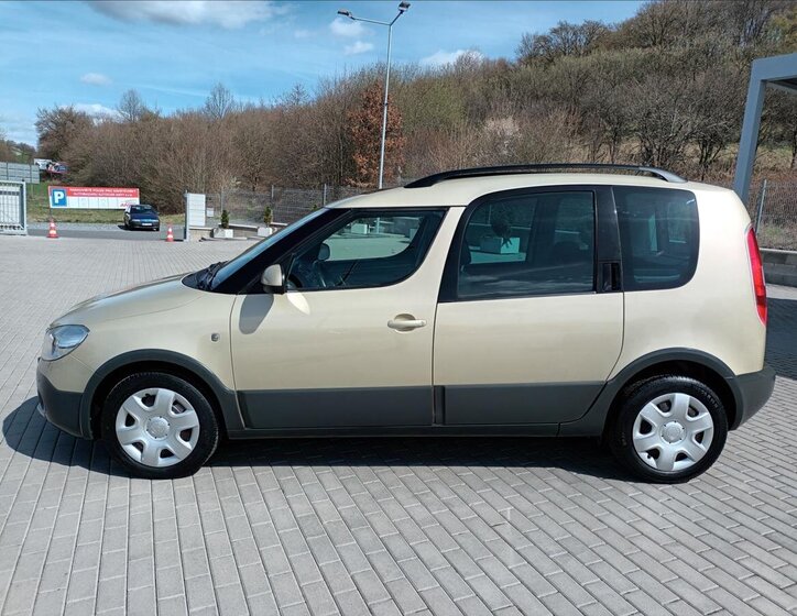 Škoda Roomster Kombi 1,2 l 63 kw