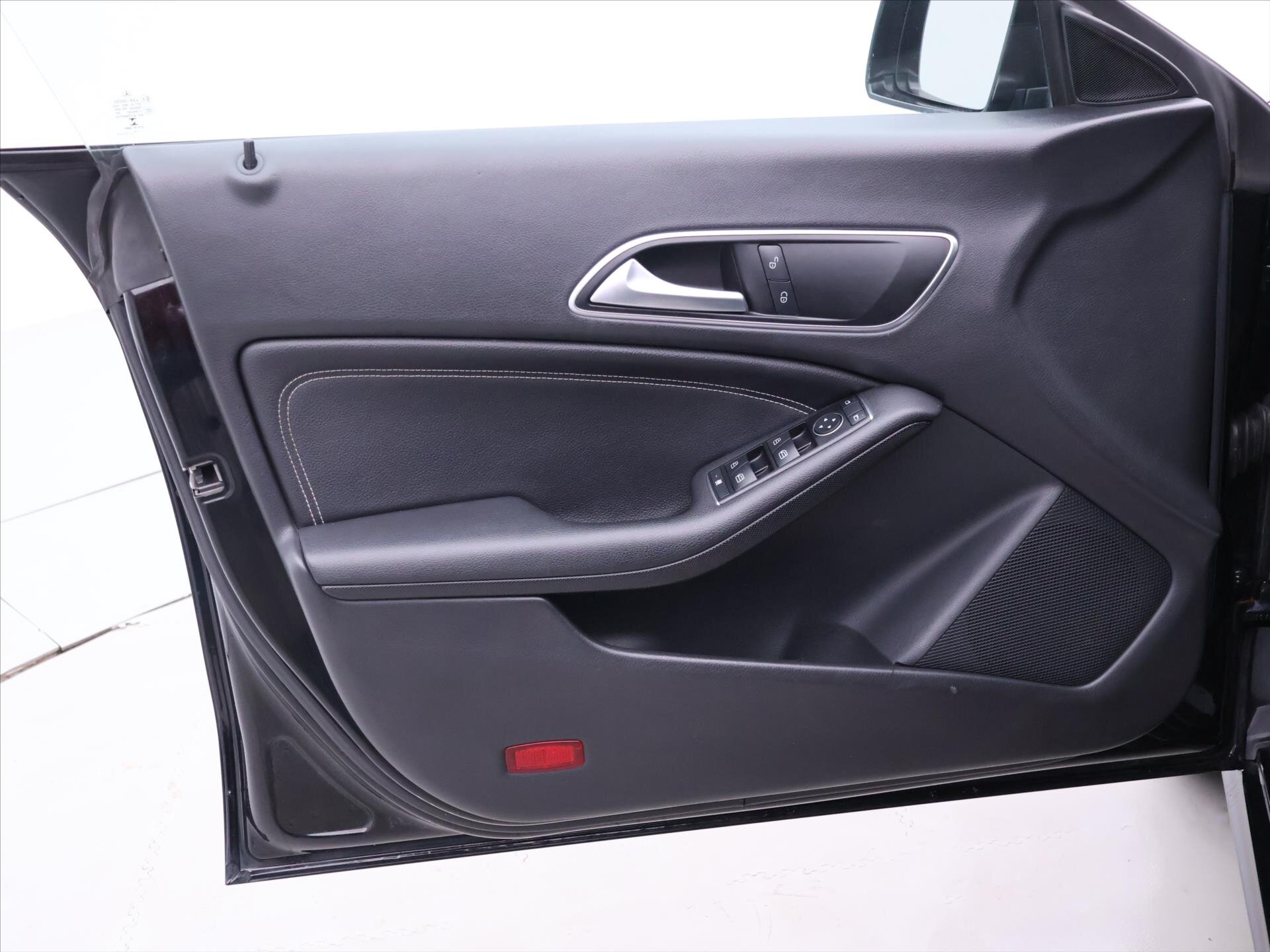 Mercedes-Benz CLA Kombi 1,5 l 80 kw