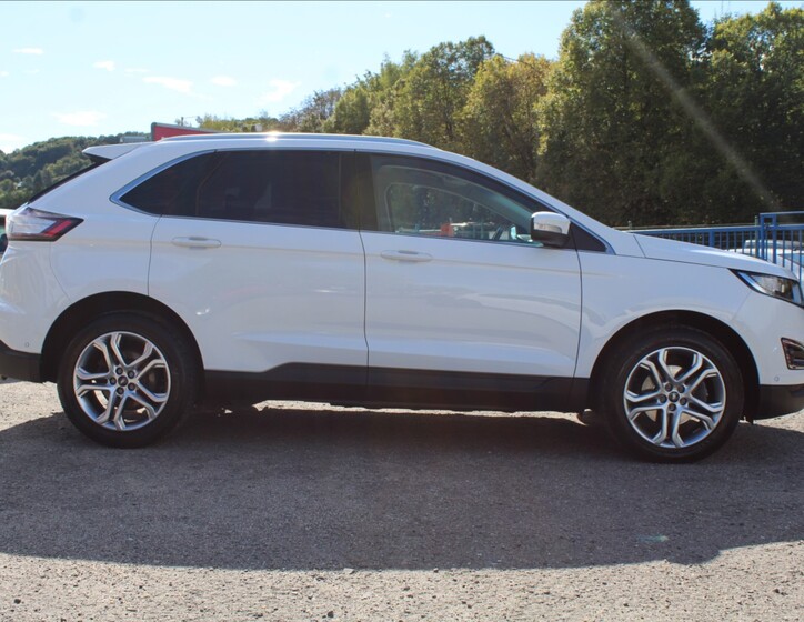 Ford Edge 4