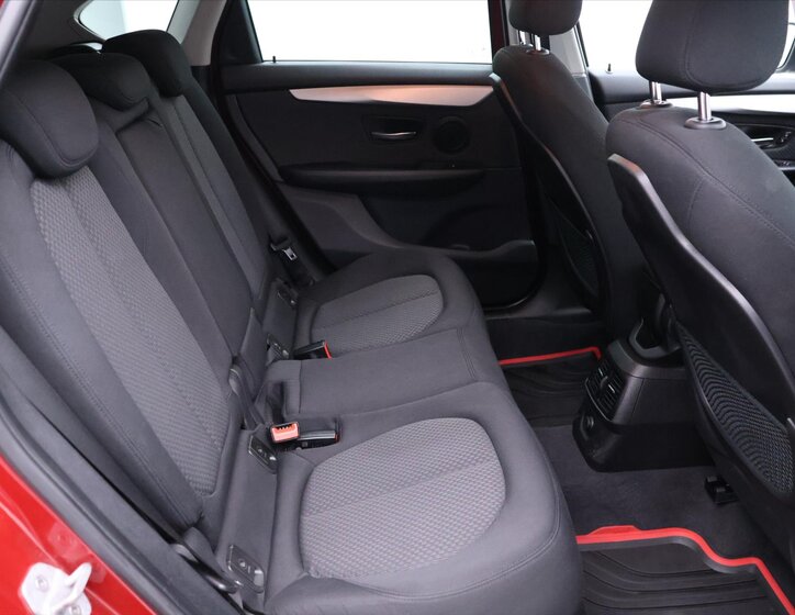 BMW Řada 2 MPV 1,5 l 100 kw