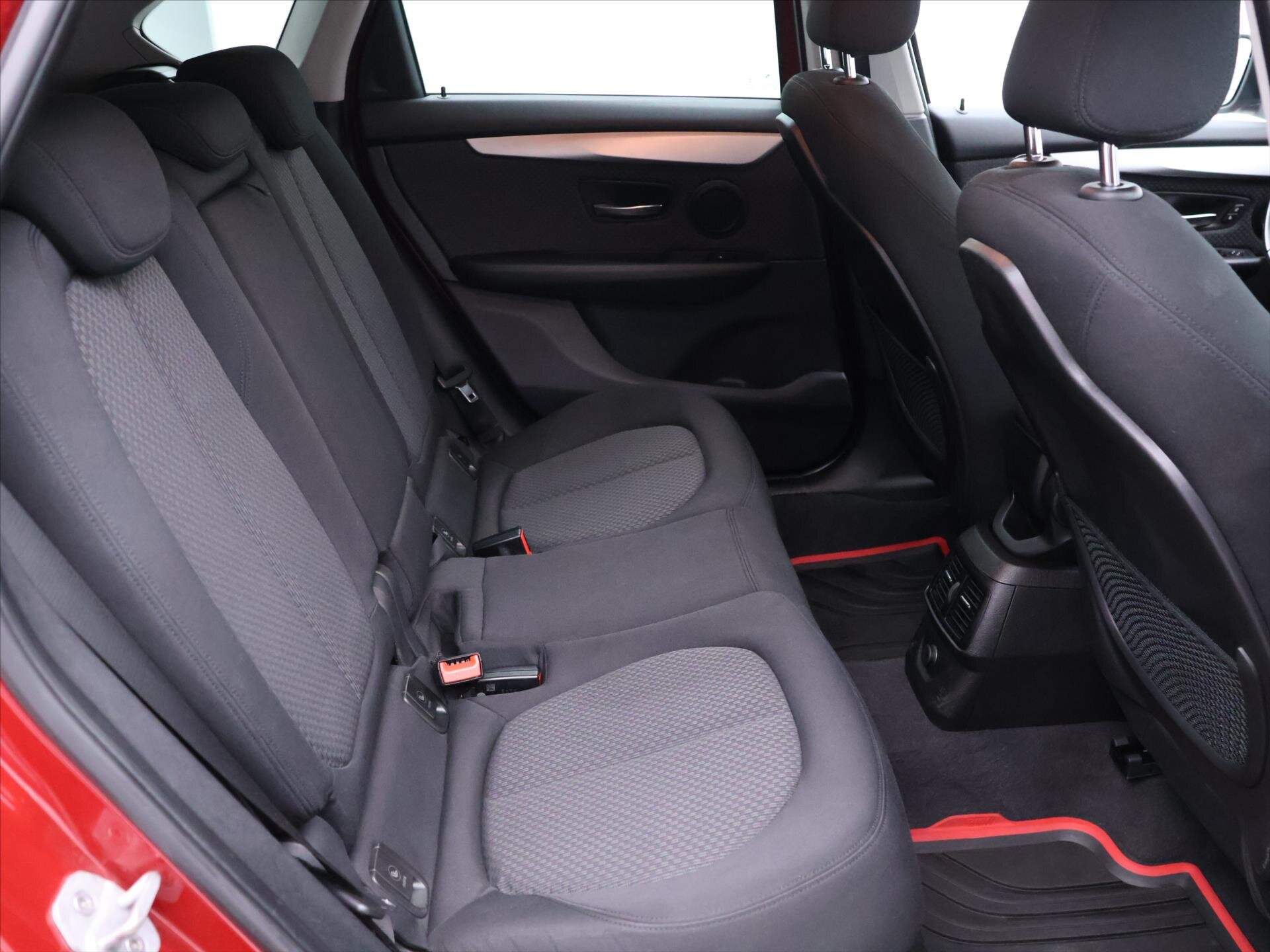 BMW Řada 2 MPV 1,5 l 100 kw