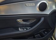 Mercedes-Benz Třídy E 9