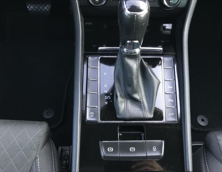 Škoda Superb Kombi 1,6 l 88 kw