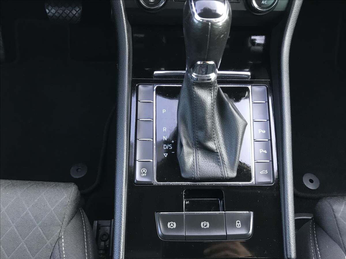 Škoda Superb Kombi 1,6 l 88 kw