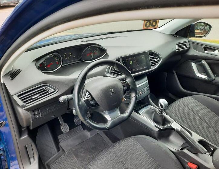 Peugeot 308 13