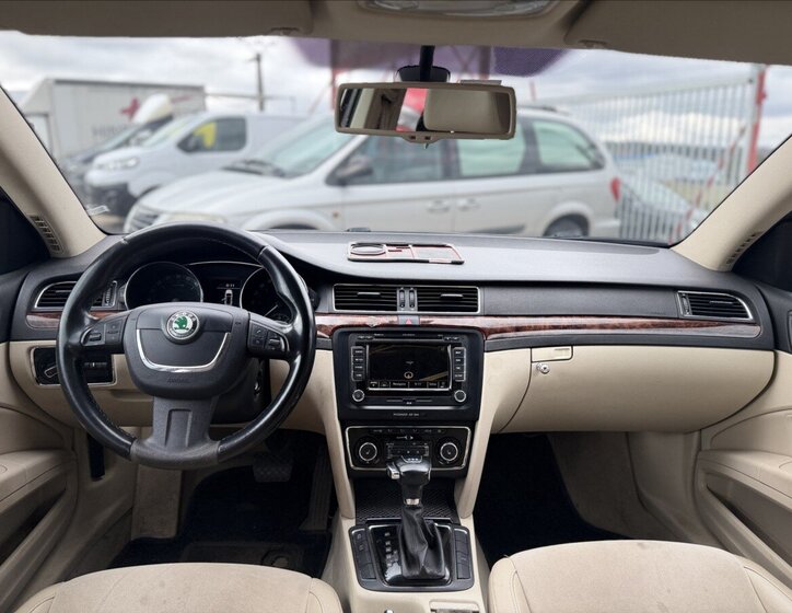 Škoda Superb Kombi 2,0 l 125 kw