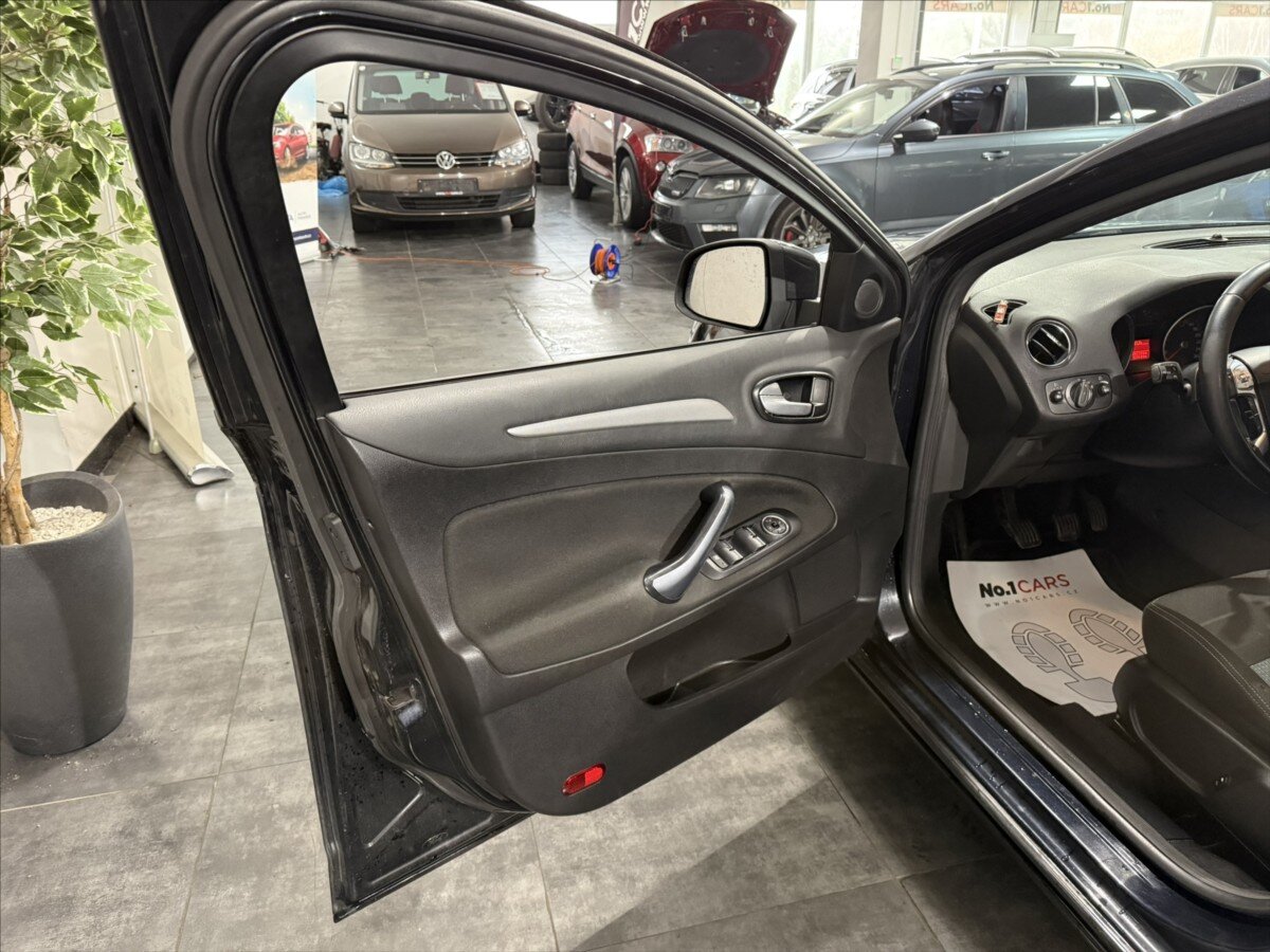 Ford Mondeo Kombi 2,0 l 85 kw