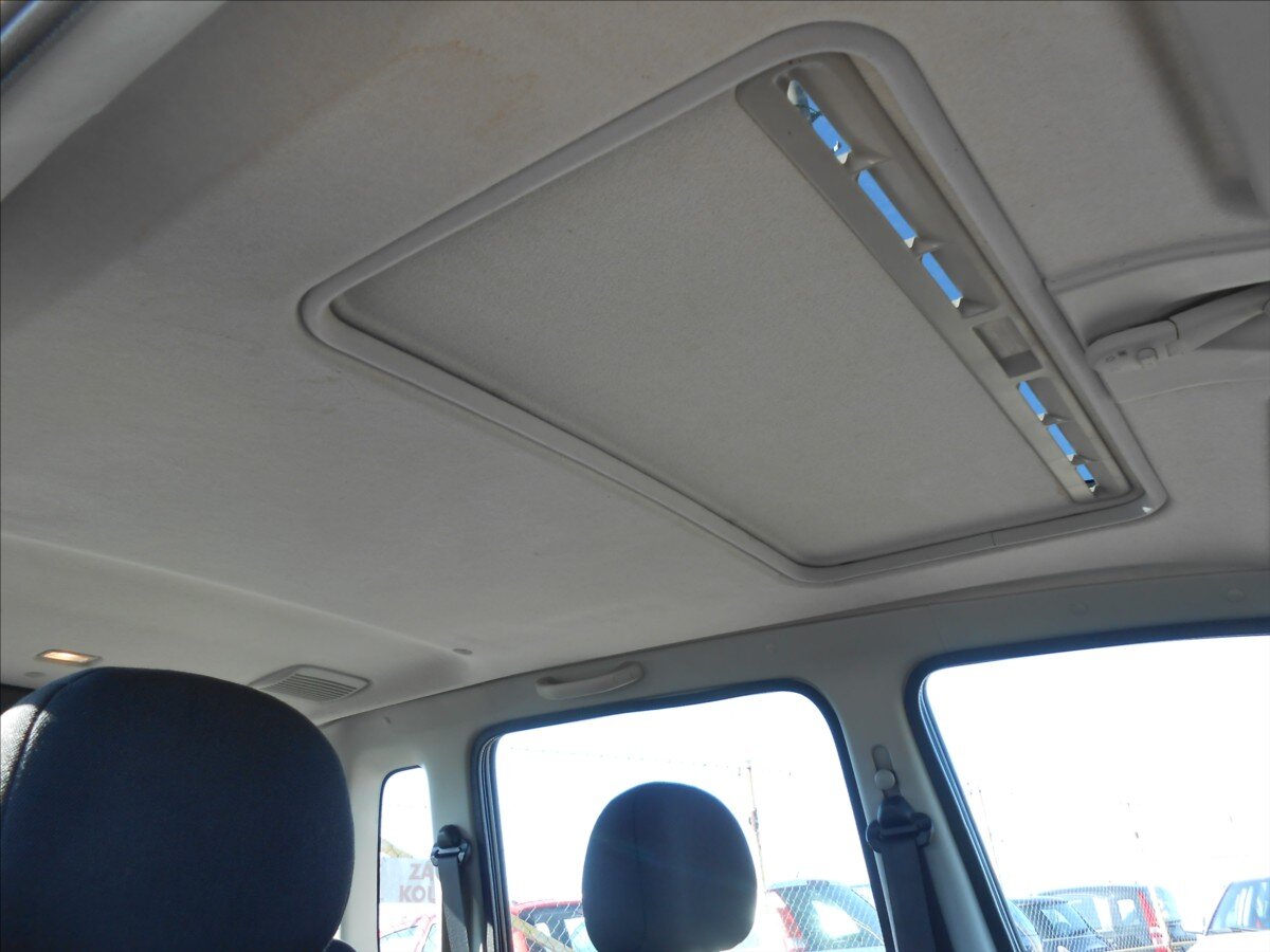 Opel Agila Hatchback 1,2 l 59 kw