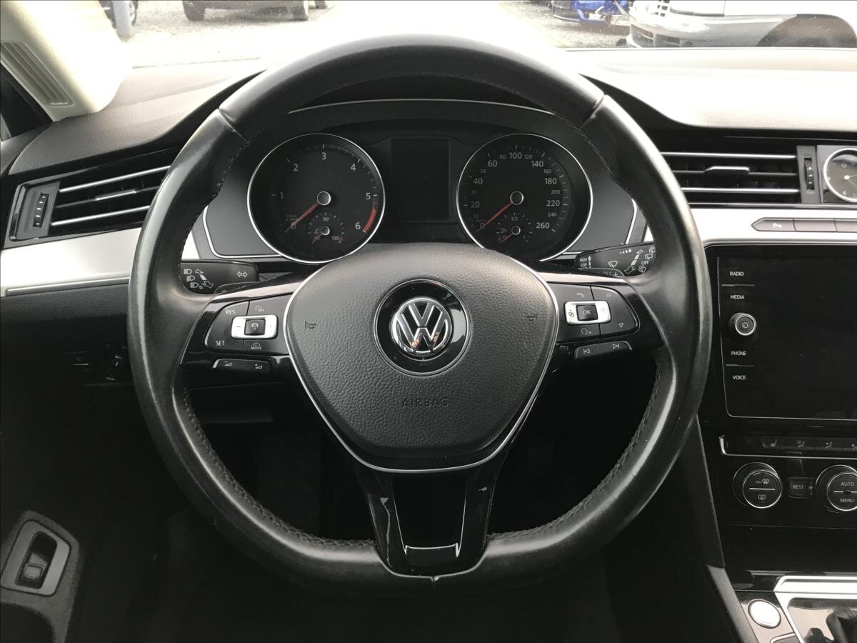 Volkswagen Passat Kombi 2,0 l 140 kw