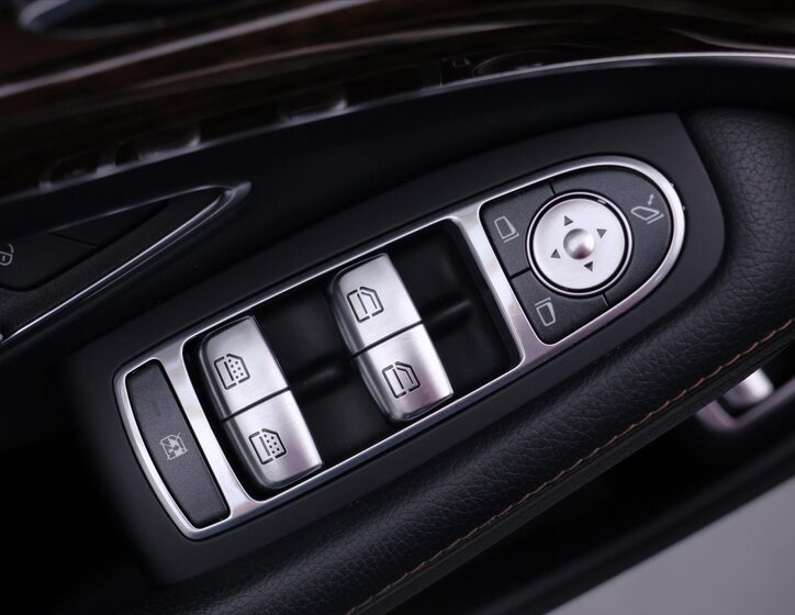 Mercedes-Benz Třídy S 17