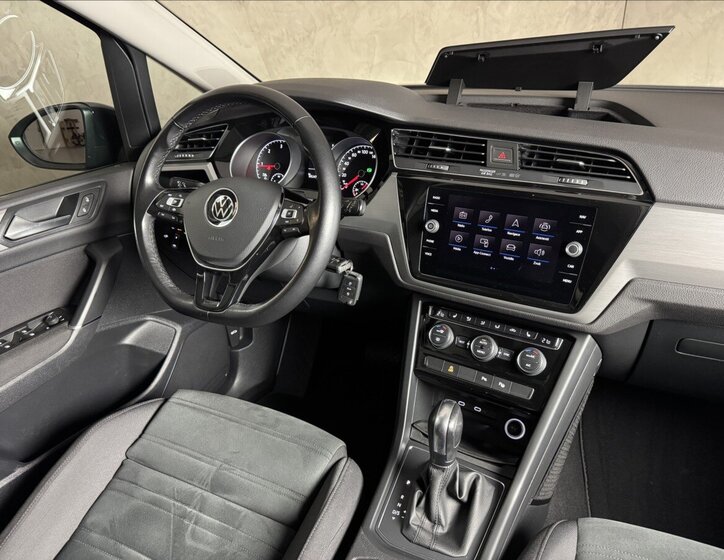 Volkswagen Touran 16