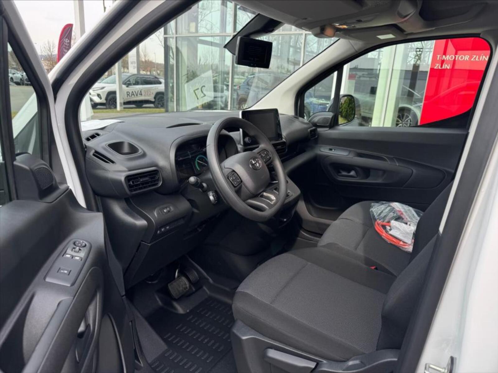 Toyota ProAce City 9