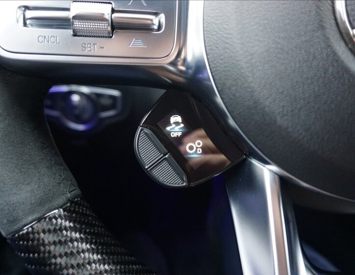 Mercedes-Benz Třídy C Sedan 4,0 l 375 kw