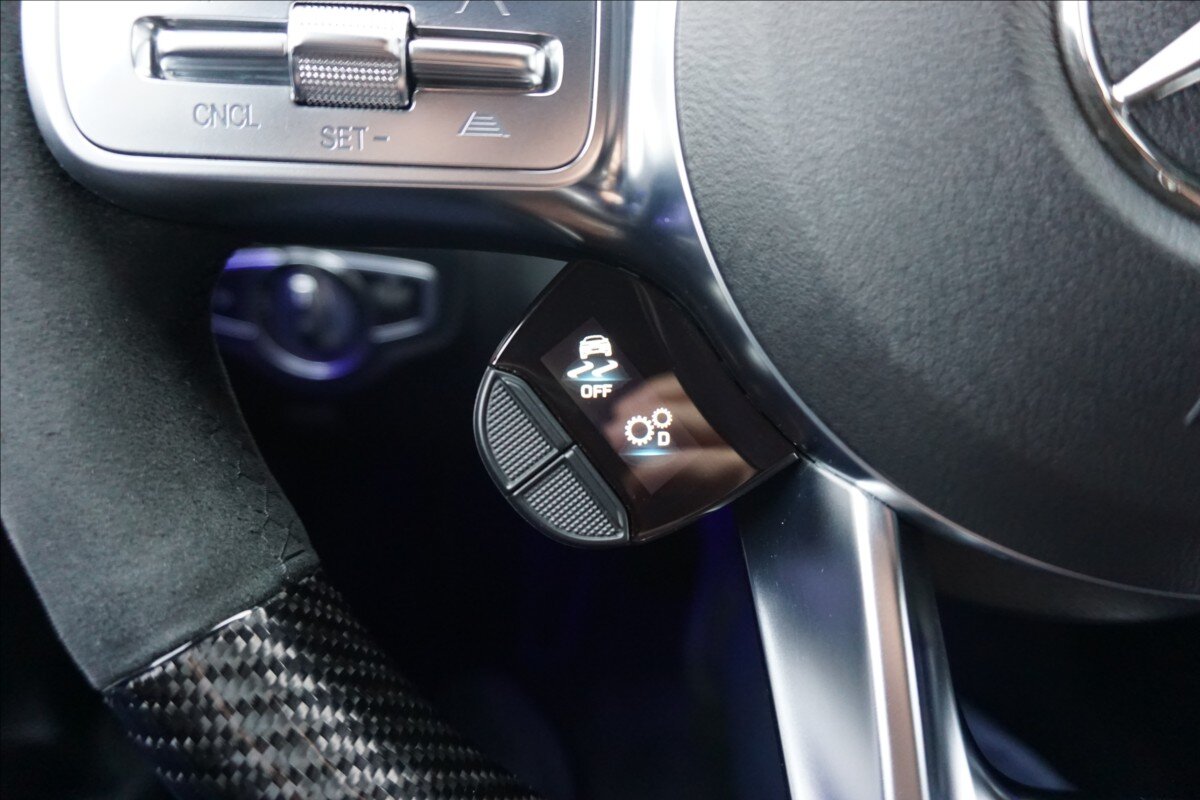 Mercedes-Benz Třídy C Sedan 4,0 l 375 kw